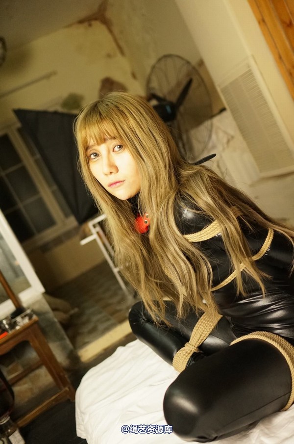 dk13美束馆 - 10.25-d乐乐黑色紧身衣-120P 第 74 张图片