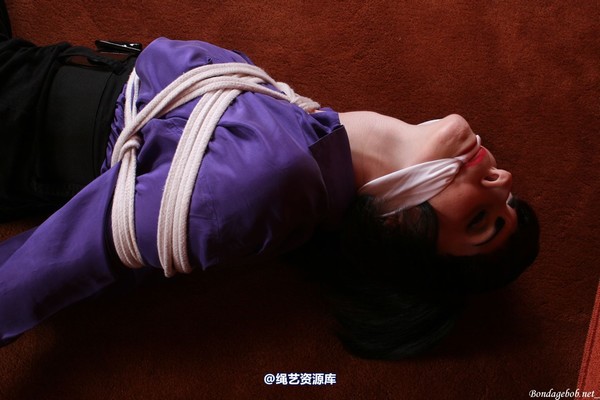 bondagebob - Victoria A hogtie 第 89 张图片