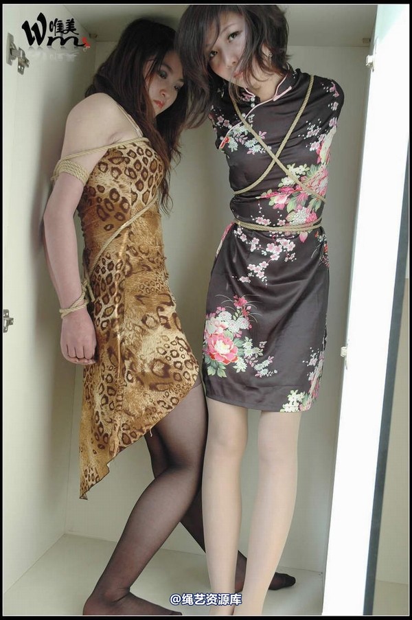 唯美之家 - 2009-11-25魅儿和书瑶 第 24 张图片