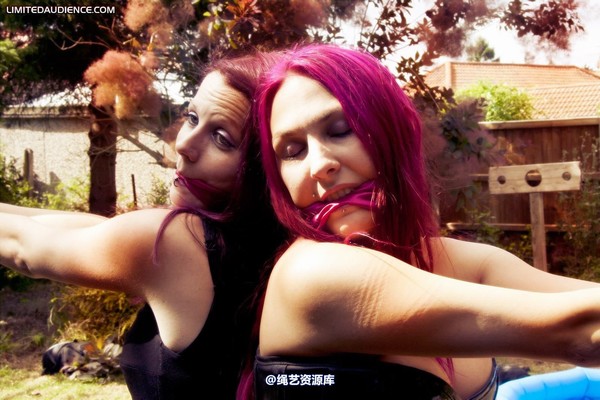 limitedaudience - 2011 elyssia violet reign two for one 2 第 5 张图片