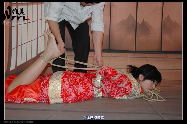 唯美之家 - 08-05-29盈盈汉服-护士装 第 129 张图片
