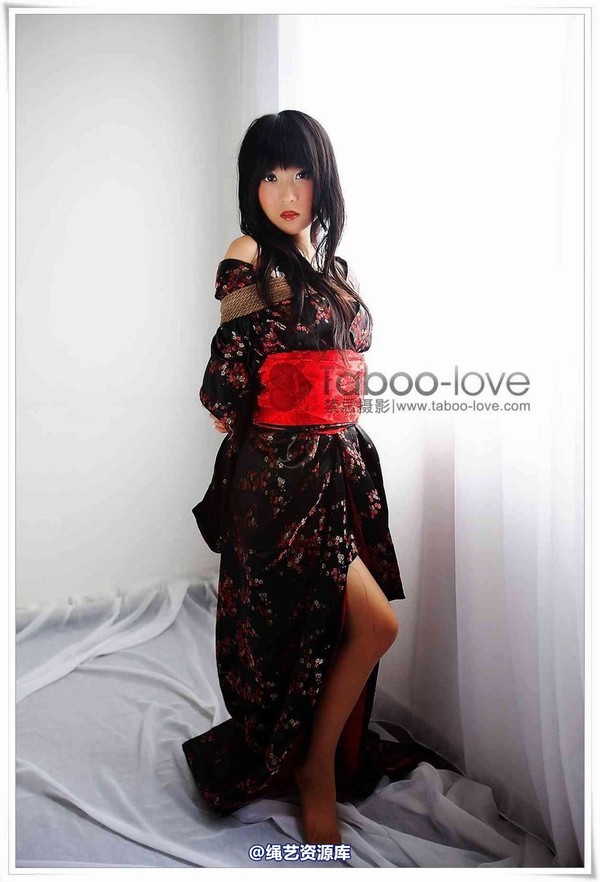禁忌摄影 - No.009 小T ��光房�g�Y日本娃娃 第 31 张图片