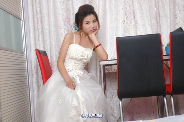 唯美之家 - 丽莎婚纱捆绑2010-7-8 第 141 张图片
