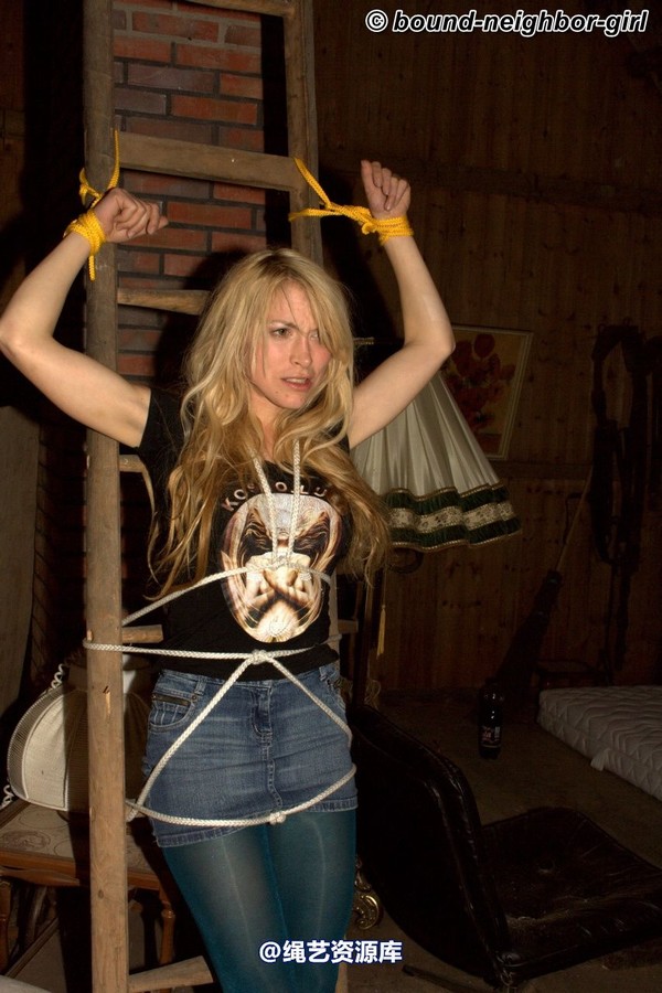 bound-neighbor-girl - Kate - Tied up in the attic 3 第 9 张图片