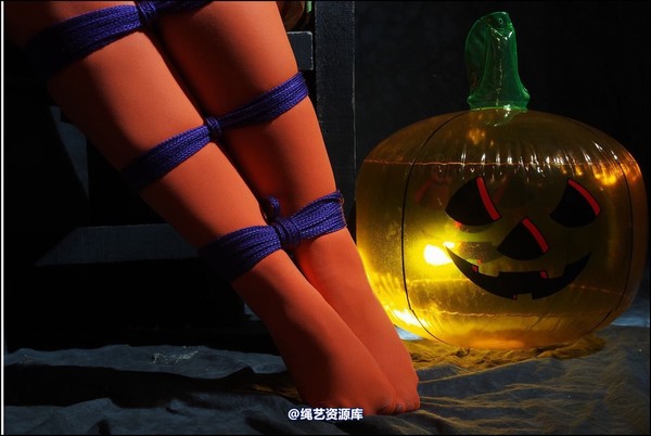 simplytied - Halloween special 第 38 张图片