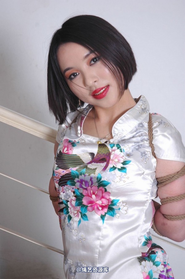 唯美之家 - 新模家欣旗袍装 第 48 张图片