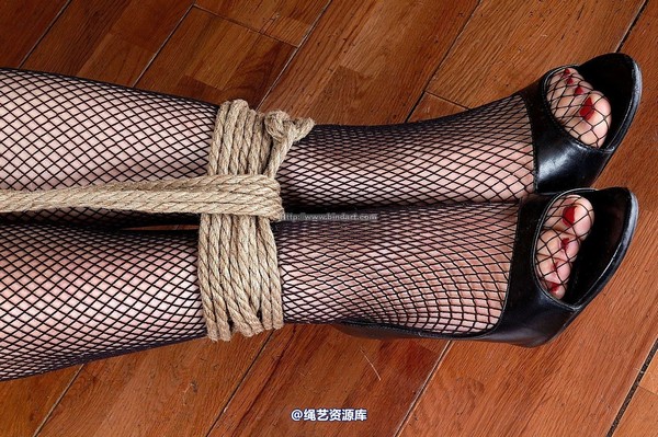 丽柜美束 - 2007-02-03 第 35 张图片