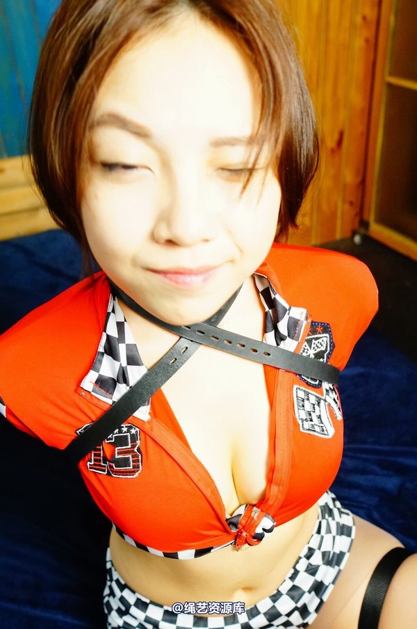 dk13美束馆 - 9.16-小仙儿赛车女郎-B120P 第 117 张图片