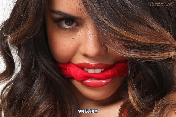 miss-sweet - RED SCARF LOLA 第 183 张图片