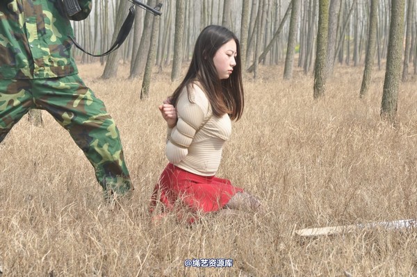 mj影视 - 车模梅晓雯 第 294 张图片