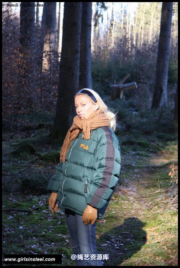girlsinsteel - In the forest 第 6 张图片