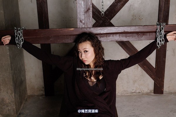 丽柜美束 - 2006-03-08 第 2 张图片