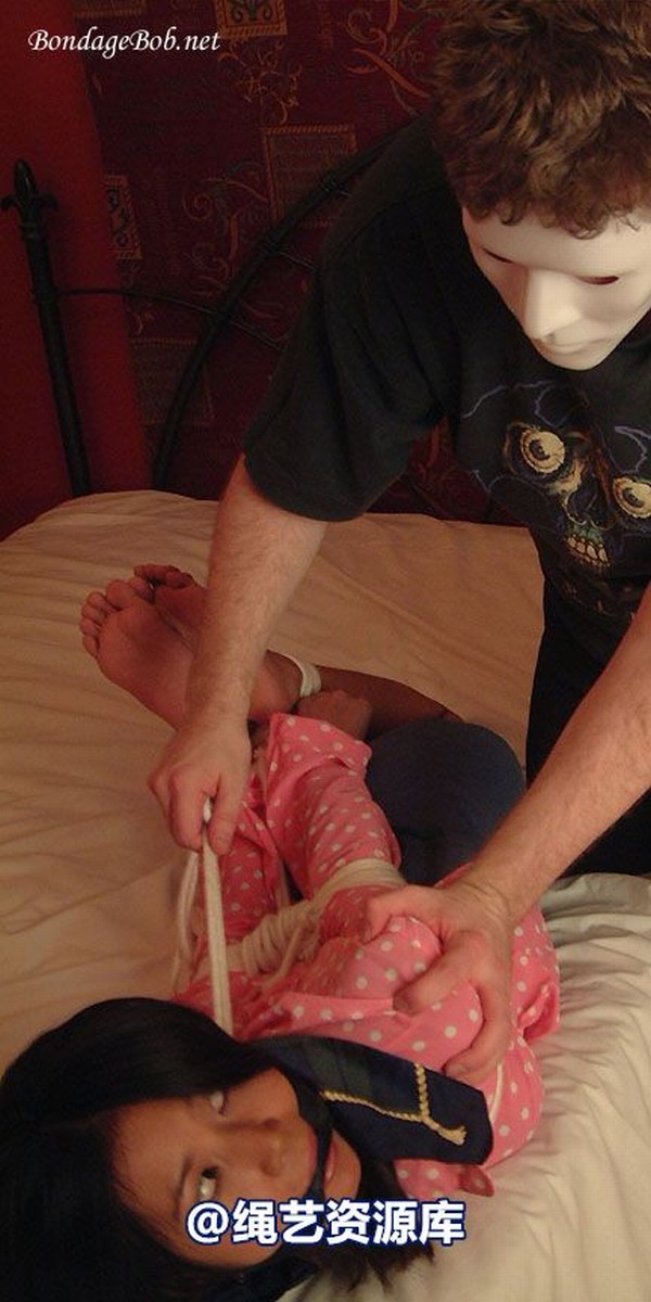 bondagebob - Luxi nabbed 第 43 张图片