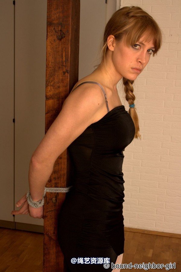 bound-neighbor-girl - Kate - Tied up at the office 2 第 29 张图片