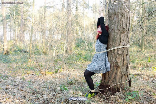 limitedaudience - 2012 scarlett far from help 2 第 30 张图片