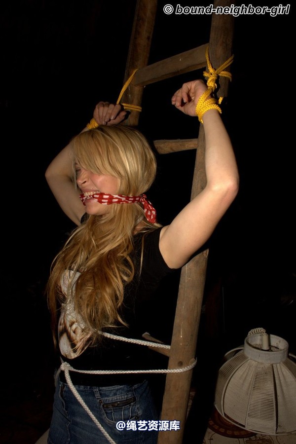 bound-neighbor-girl - Kate - Tied up in the attic 3 第 28 张图片