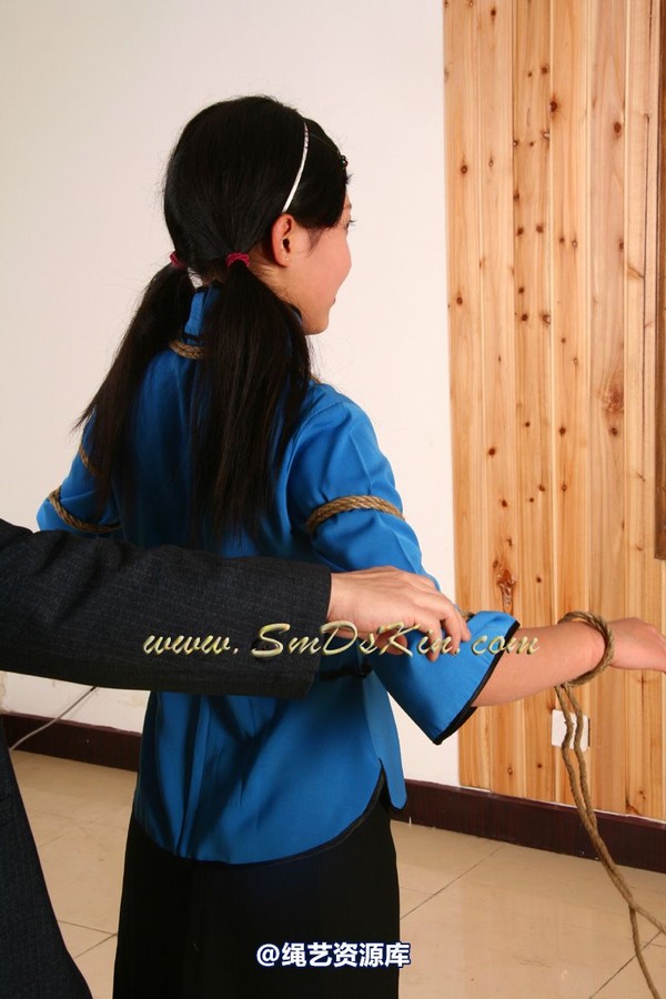 锐度主张 - 2009年第52期捆绑图（2009.10.25）模特：翁雪 晓茵 第 87 张图片
