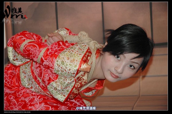 唯美之家 - 08-05-29盈盈汉服-护士装 第 72 张图片