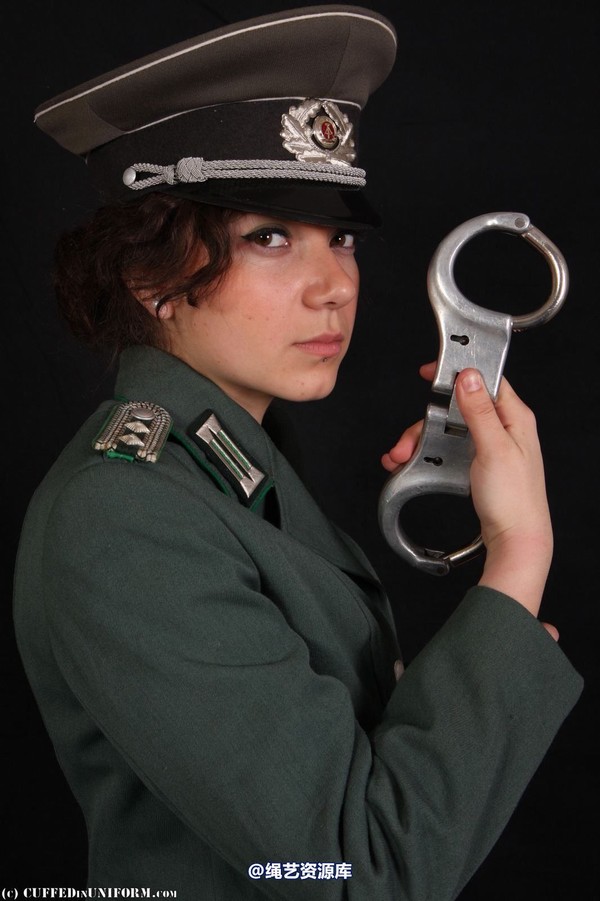 cuffedinuniform - ciu140 第 2 张图片