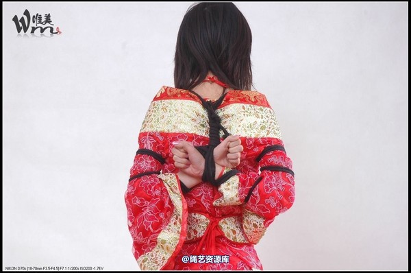 唯美之家 - 2008-11-20雯雯汉服 第 32 张图片