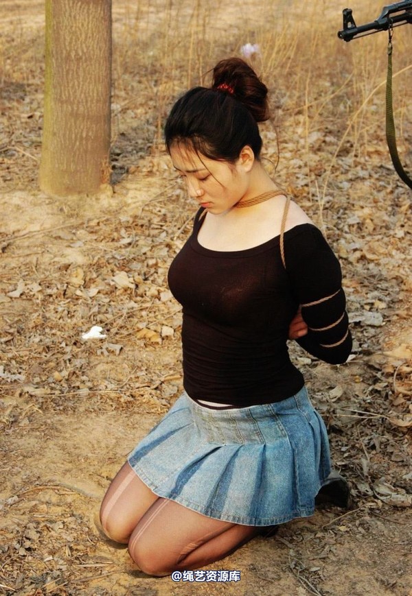 mj影视 - 2013-3-4陈沫踏青 黑丝美女最终的不归路 第 36 张图片
