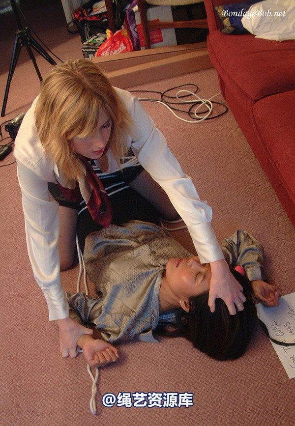bondagebob - Luxi and Kerry For the girl who has everything 第 12 张图片