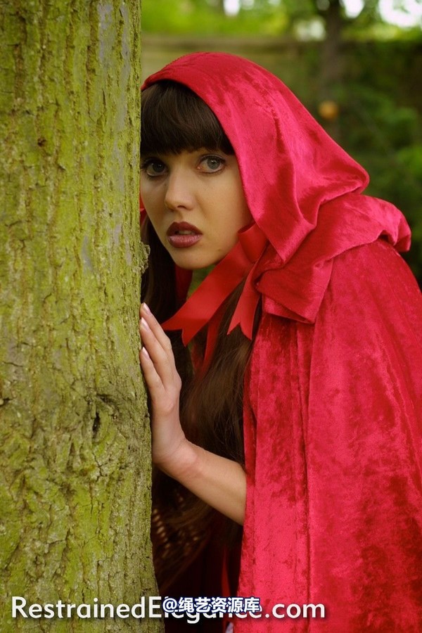 restrainedelegance - Red Riding Hood 第 12 张图片