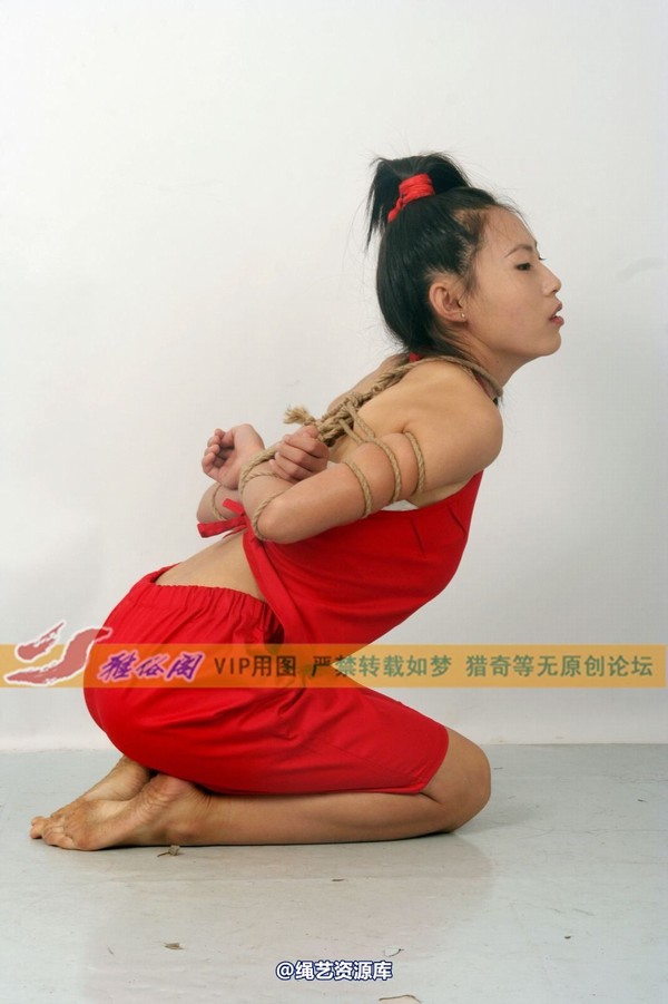 雅俗阁 - 2013-NO.3Model 雅曼-古代女犯系列2 第 2 张图片