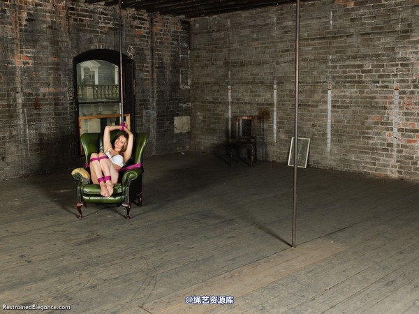 restrainedelegance - Are You Sitting Comfortably 第 92 张图片