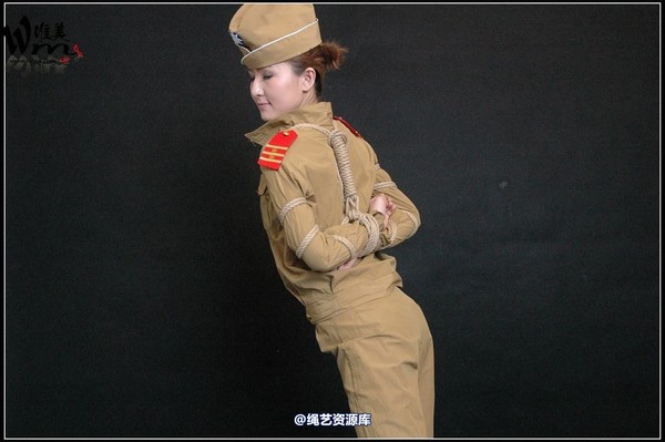 唯美之家 - 08-06-02新疆军装 第 369 张图片
