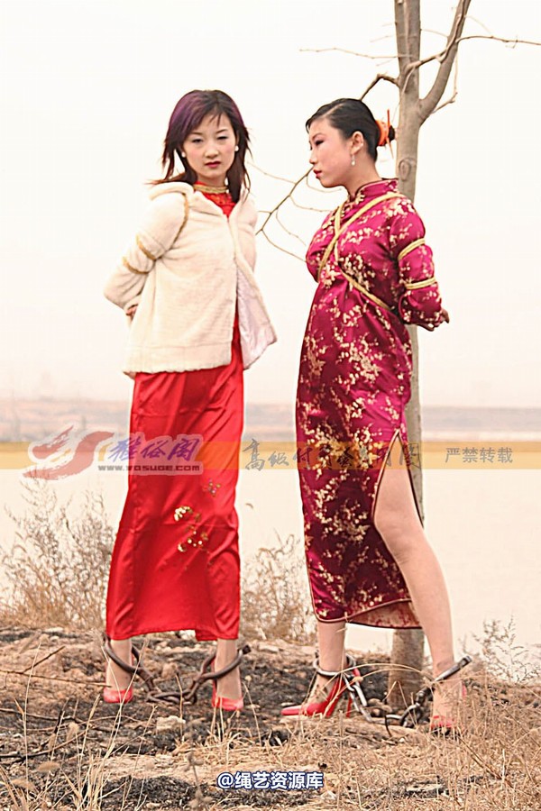 雅俗阁 - 20060331新太行采风---雪儿、雅柔旗袍合拍 第 98 张图片