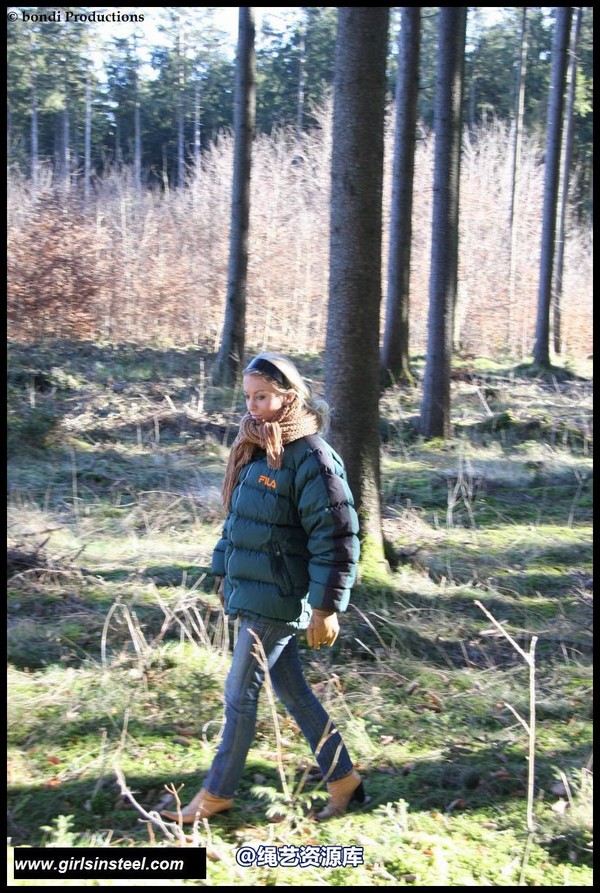 girlsinsteel - In the forest 第 3 张图片