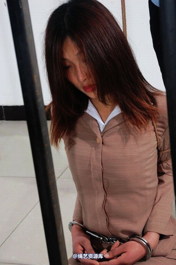 mj影视 - 倾心职务犯罪－押解绳-2013-03-28 第 375 张图片