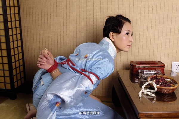 丽柜美束 - 2006-08-29 第 55 张图片