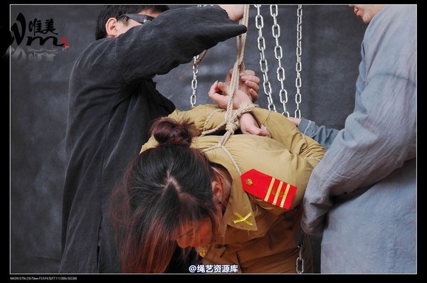 唯美之家 - 2008-12-18军统女特务受刑(剧照) 第 66 张图片