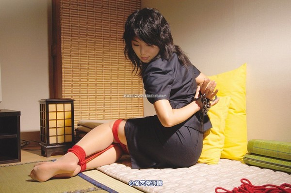 丽柜美束 - 2005-07-14 第 31 张图片