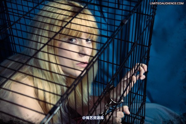 limitedaudience - 2010 ariel precious cargo 第 27 张图片