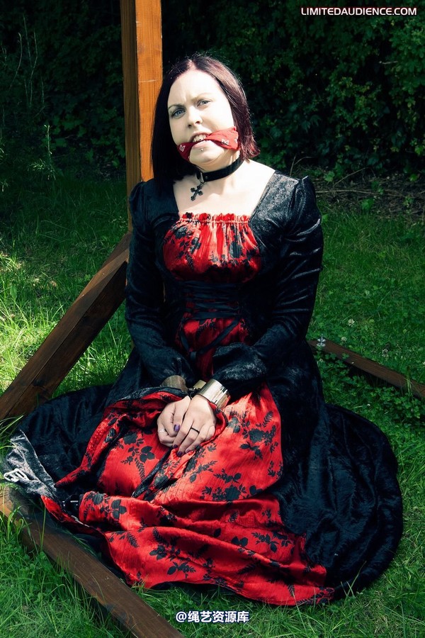 limitedaudience - 2011 carmina what will you do with me 3 第 25 张图片