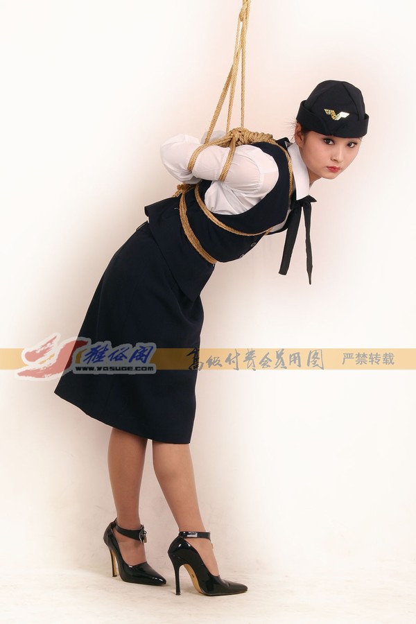 雅俗阁 - 20060404雅思空姐吊绑 第 14 张图片