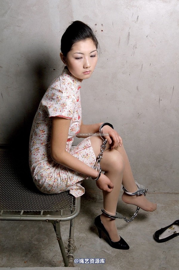 丽柜美束 - 2006-02-21 第 2 张图片