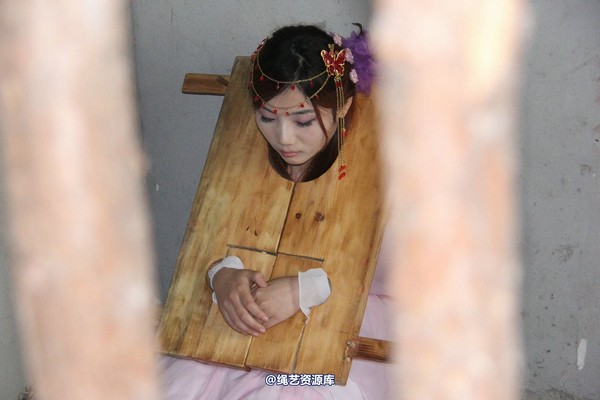 胜景山庄 - 221-娜娜囚枷 第 25 张图片