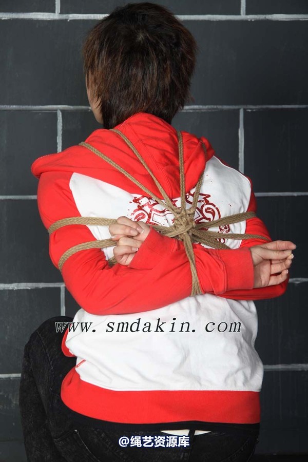锐度主张 - 运动服的可爱女生模特：冰岚 第 16 张图片