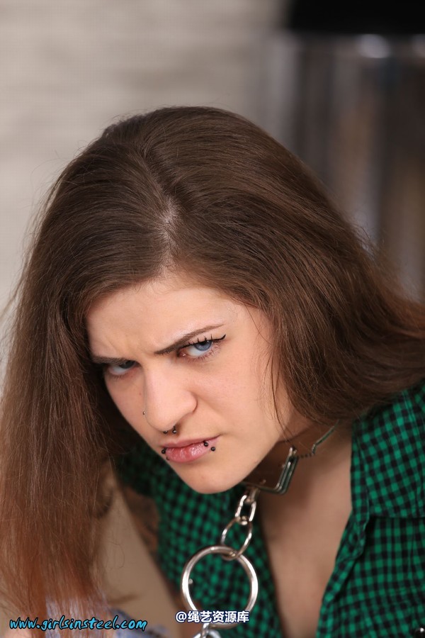 girlsinsteel - Cowgirl in high security handcuffs 第 85 张图片