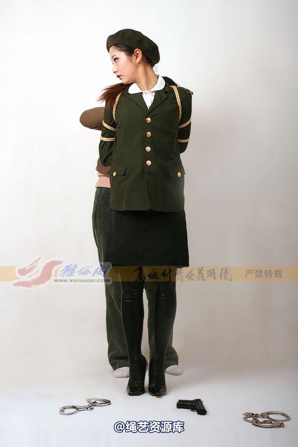 雅俗阁 - 20060401雅思警服 第 43 张图片