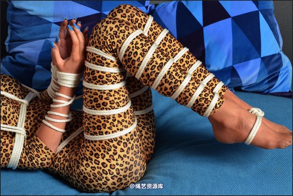 simplytied - JG catsuit two 第 21 张图片