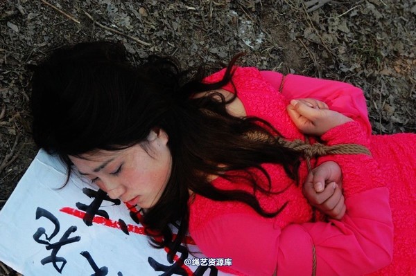 mj影视 - 2013-3-5陈沫踏青 黑丝美女最终的不归路 第 386 张图片