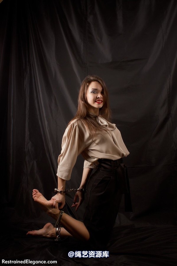 restrainedelegance - The Interview 第 191 张图片
