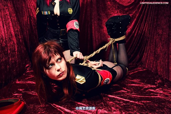 limitedaudience - 2009 scarlett shrinking violet agents in training 第 14 张图片