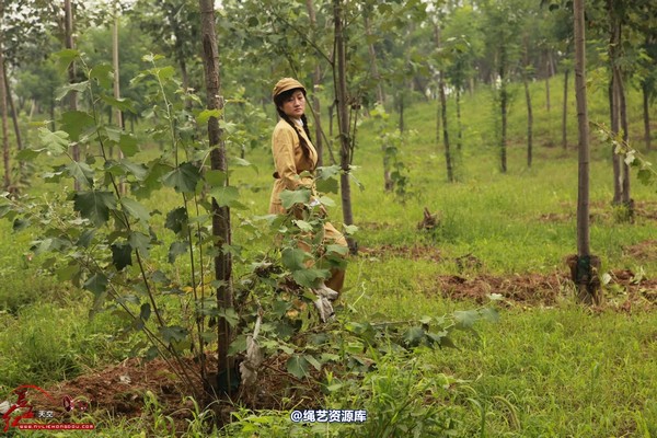 红豆的天空 - 一组解放军装的拍摄花絮 第 13 张图片