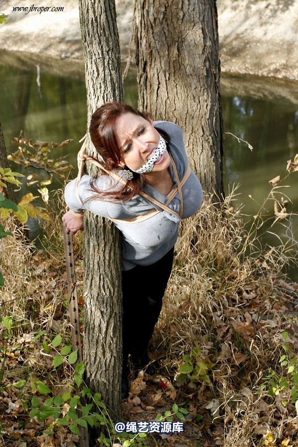 jbroper - Christina Carter 2011-3 第 17 张图片